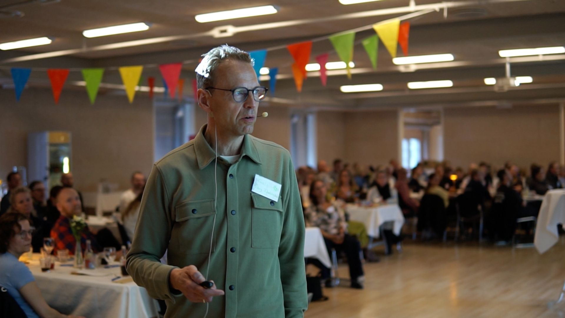 Forstander på Viborg Idrætshøjskole Troels Rasmussen deler spændende indsigter om unges engagement og lyst til fællesskab.