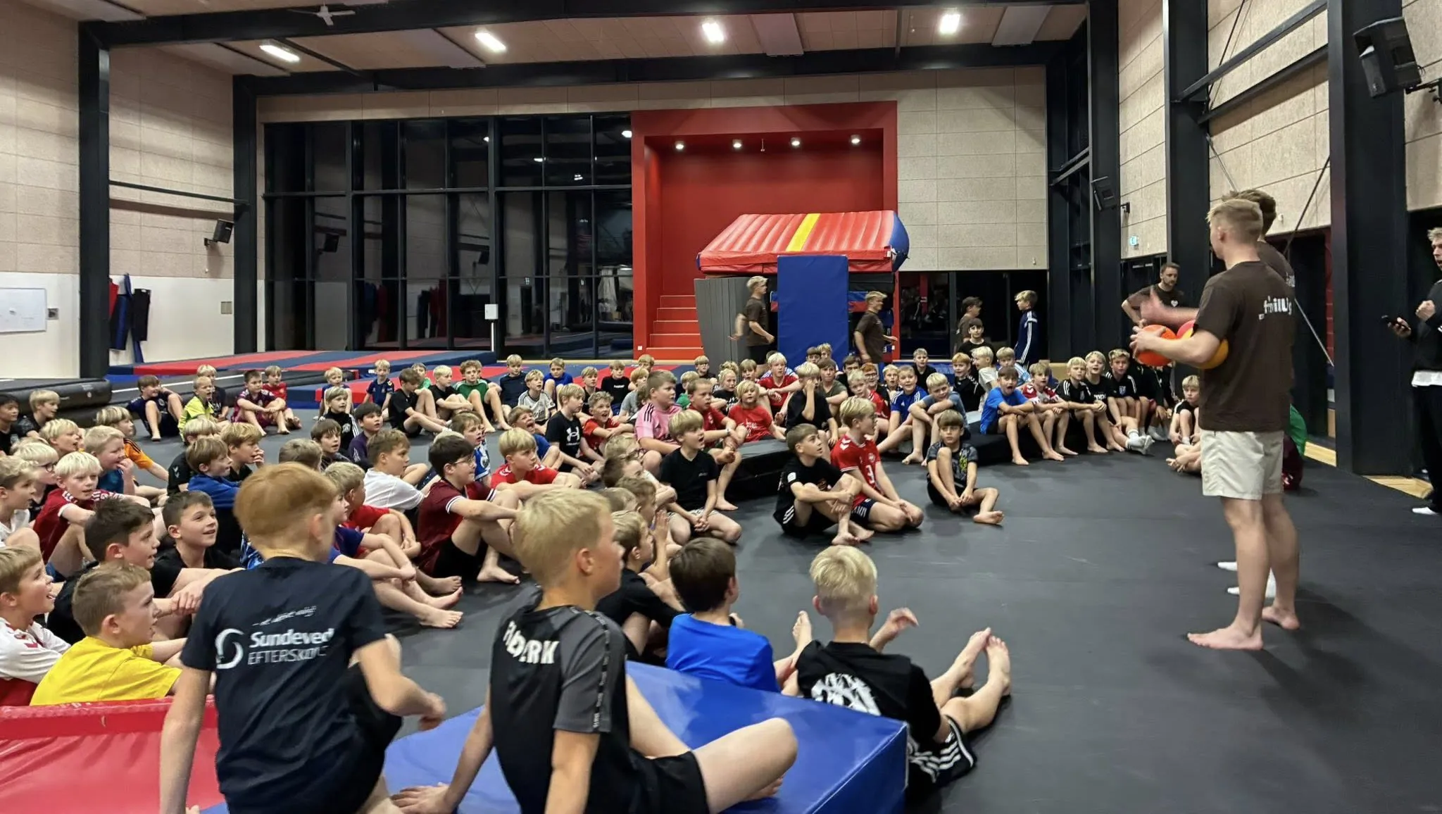 586304274 1446355657333383 1562102250485182363 N