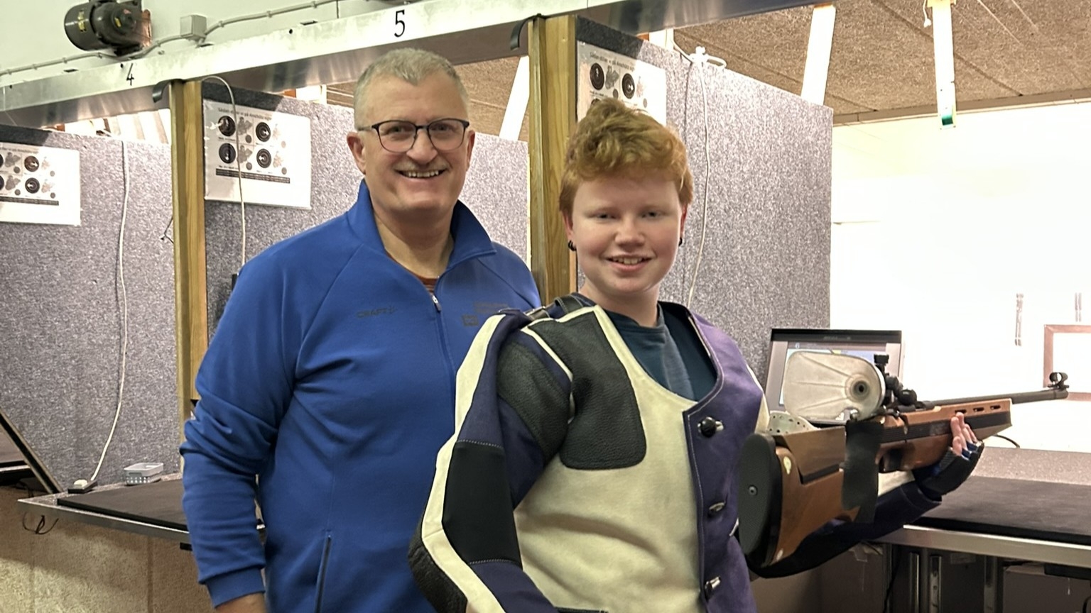 Hans Jørgen Og Natacha Fra Klejs Juelsminde Skytteforening Til Artikel