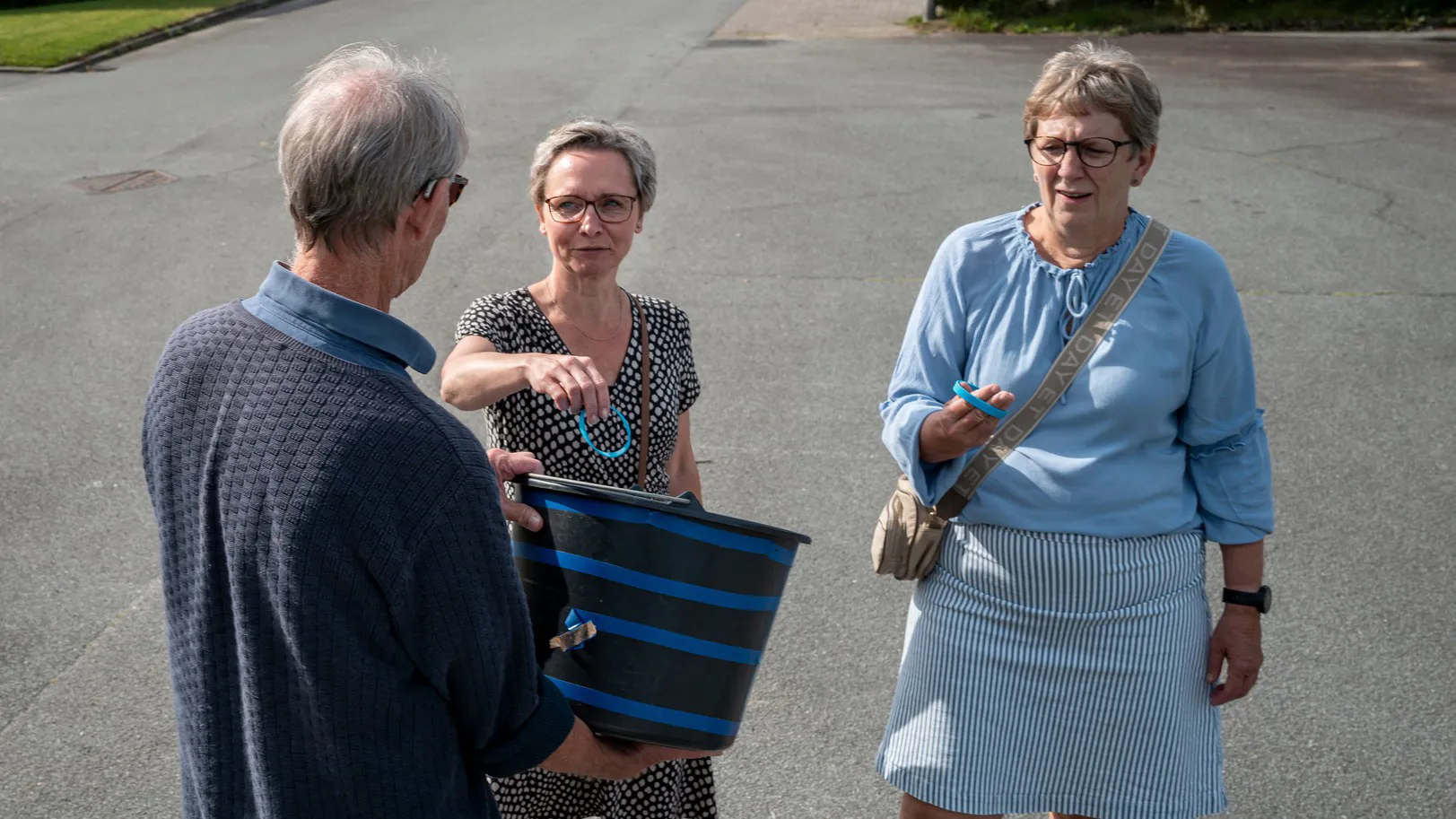 En elastik i spanden for hver omgang gennemført. Sådan tælles kilometerne sammen.