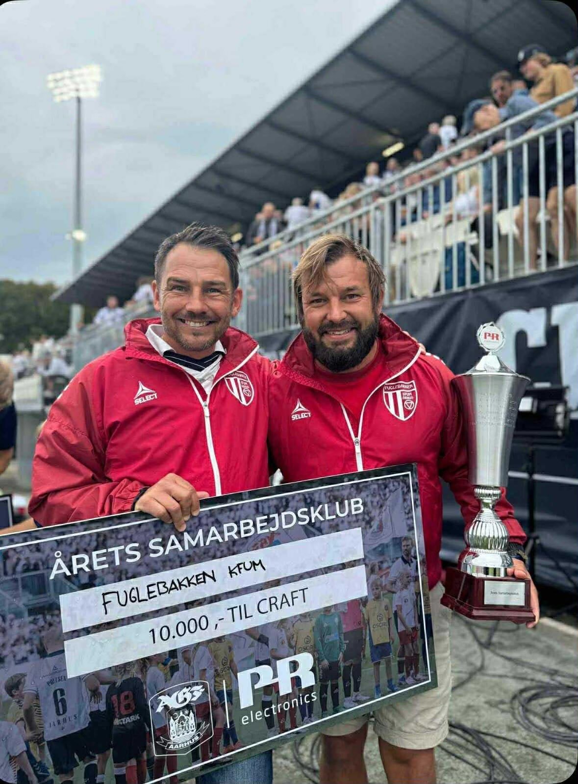 Fuglebakken årets samarbejdsklub AGF