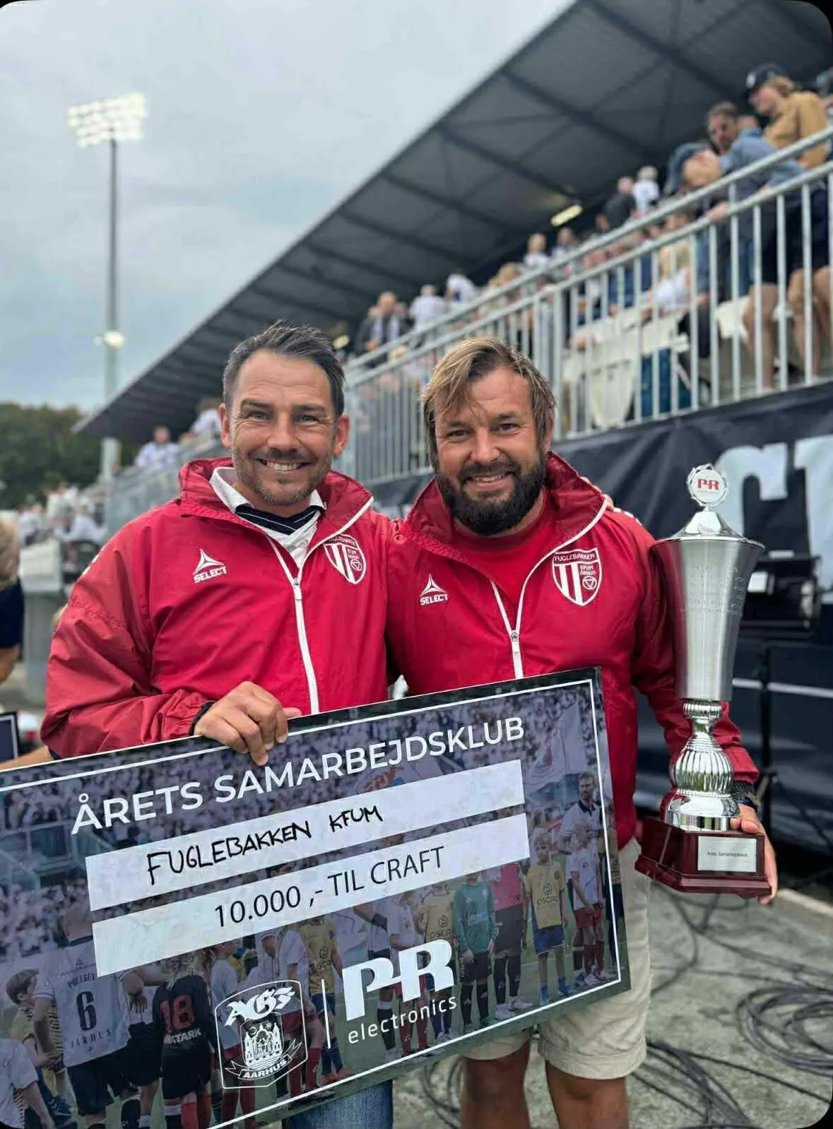 Fuglebakken årets samarbejdsklub AGF