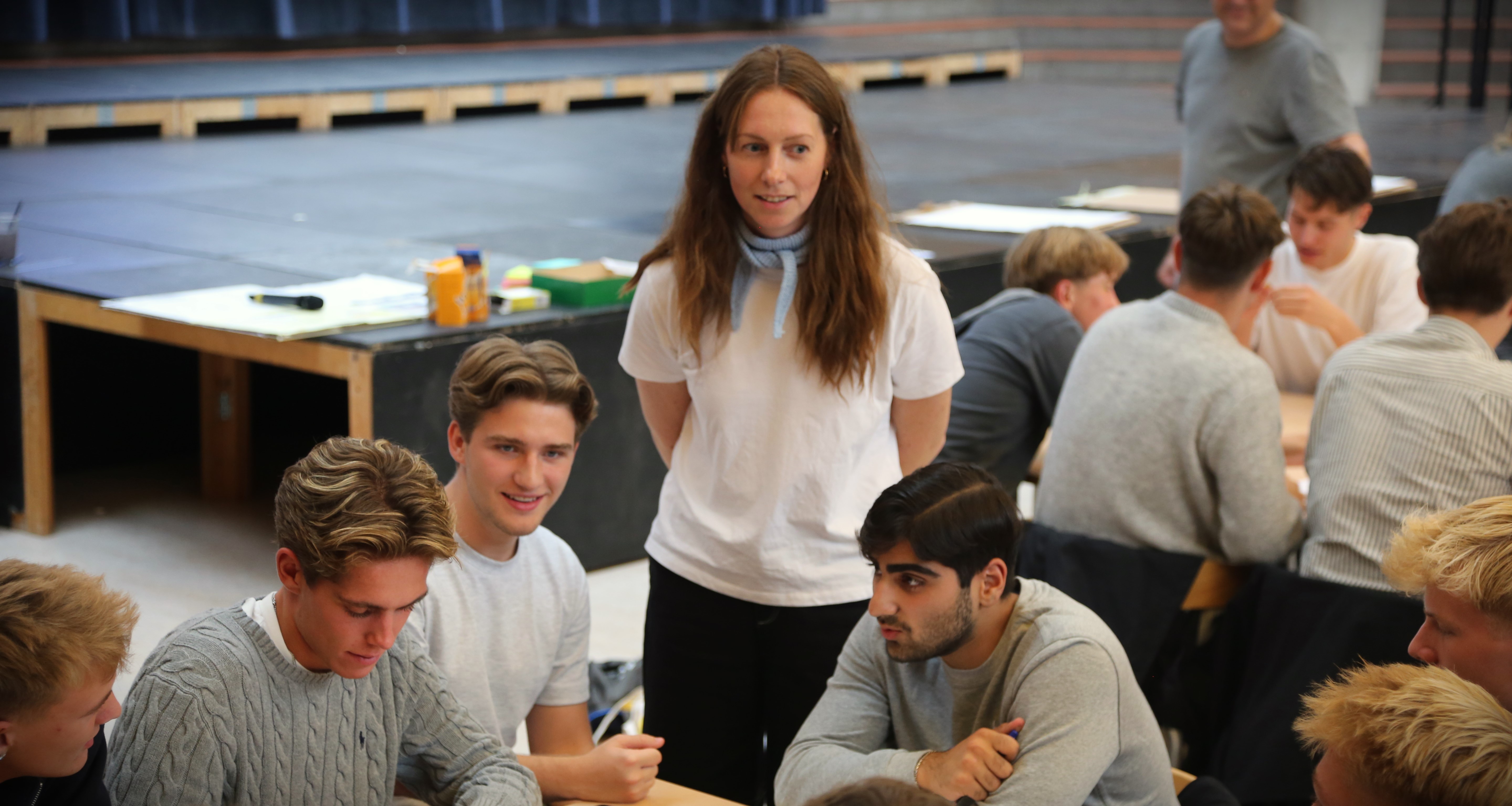 Lad os hjælpe jer godt på vej med at starte et motiverende idrætsmiljø.