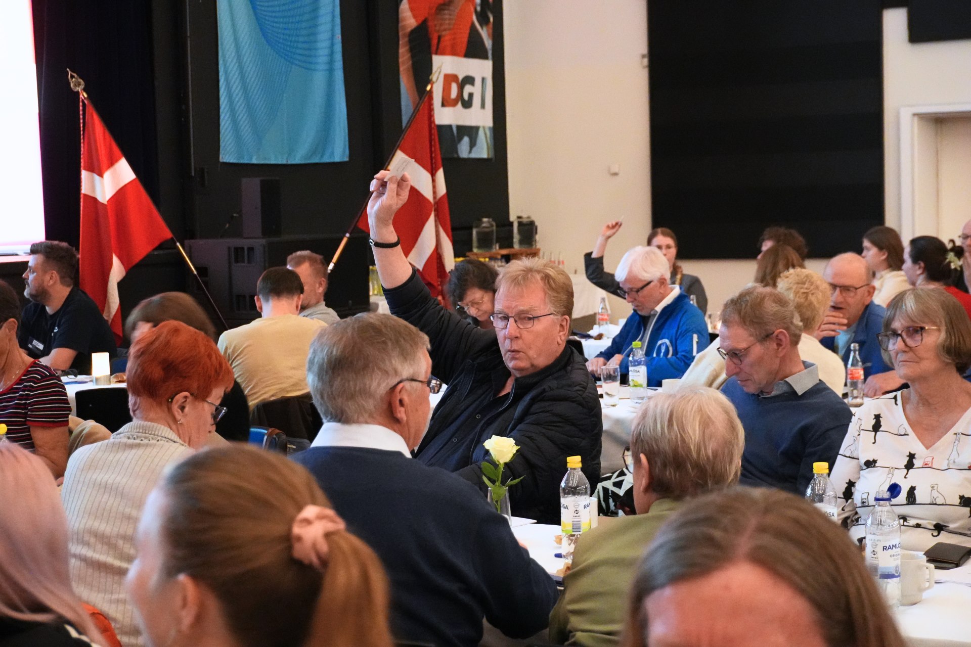 605B2c06 6A9f 4C4a A746 32B2622f216e